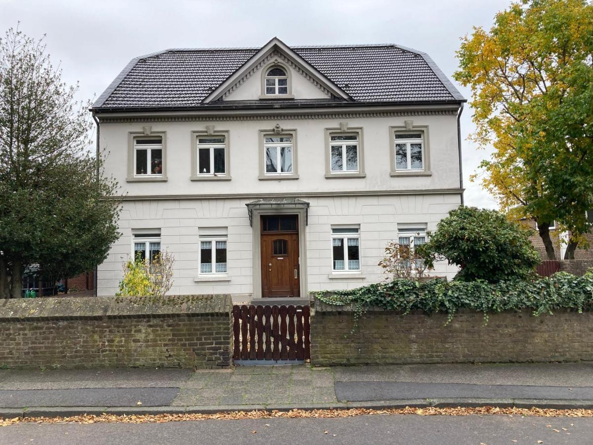 Im Alten Pastorat Grevenbroich Exterior photo